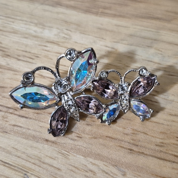 Avon Lavender AB Crystal Butterfly Brooch - Picture 4 of 4